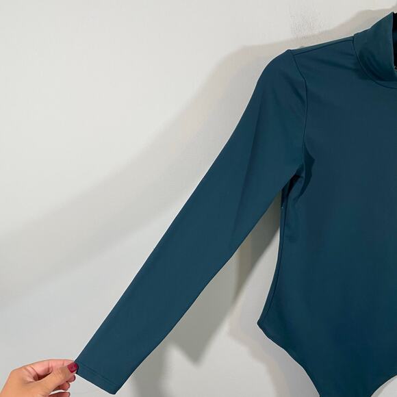 Abercrombie & Fitch Mock Neck Long Sleeve Soft A&F Stretchy Bodysuit Size S - Picture 5 of 9